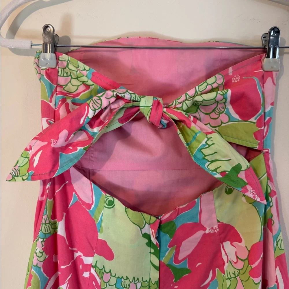 Vintage Lilly Pulitzer Cotton Dress in a Pink Green Floral/Parrot Pattern Size 0 - Picture 4 of 11